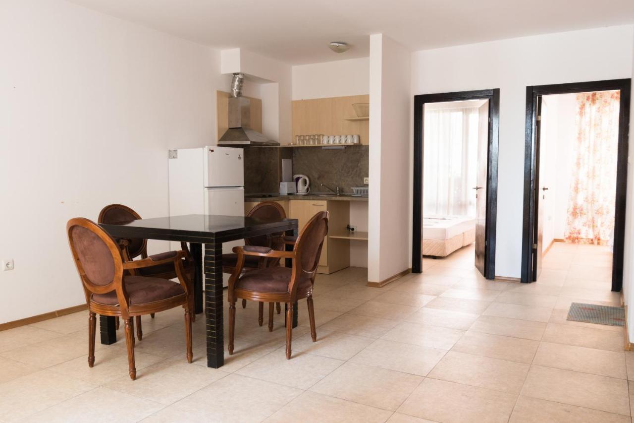 Vm Apartments Robinson Beach Поморіє Екстер'єр фото