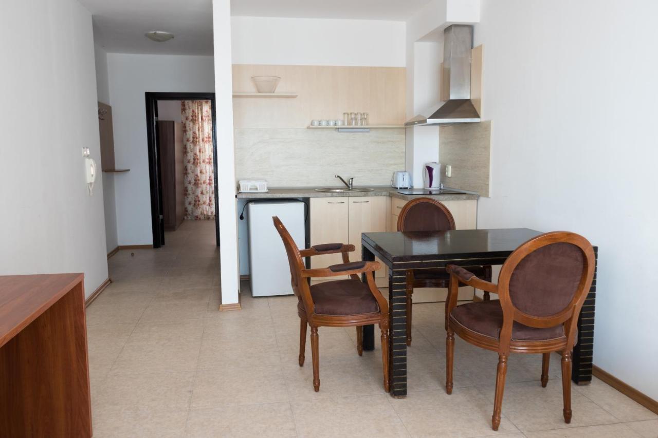Vm Apartments Robinson Beach Поморіє Екстер'єр фото