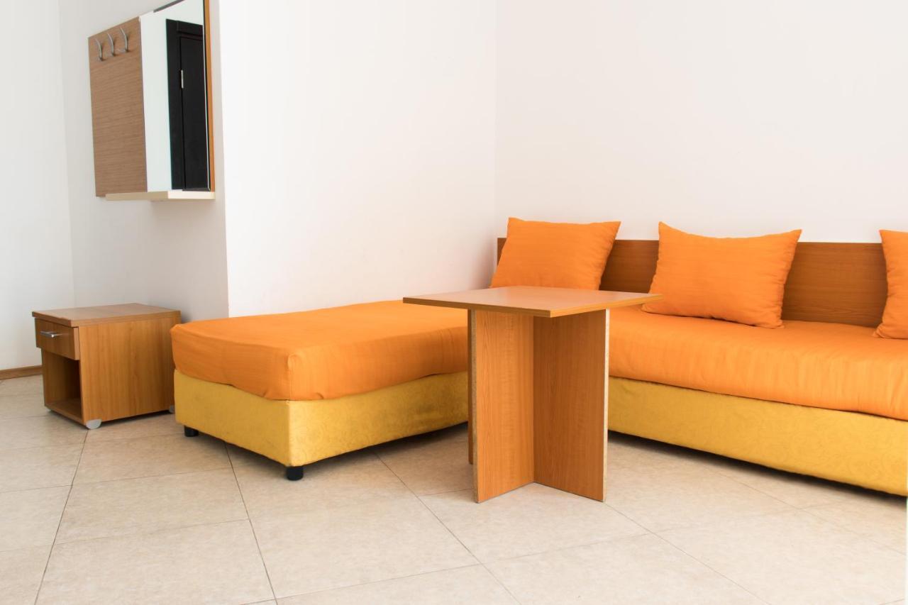 Vm Apartments Robinson Beach Поморіє Екстер'єр фото